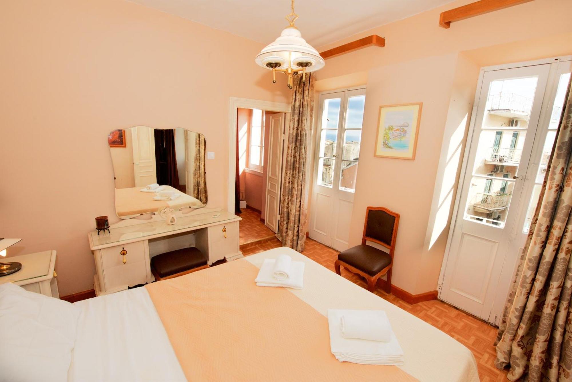 Galiello & Bacco By Corfuescapes Apartman Corfu  Kültér fotó